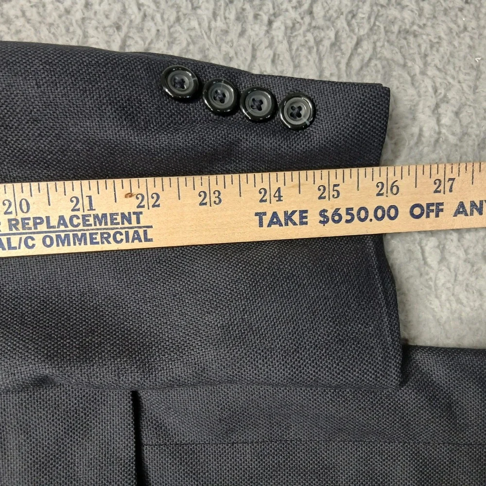 Oscar de la Renta sharp charcoal